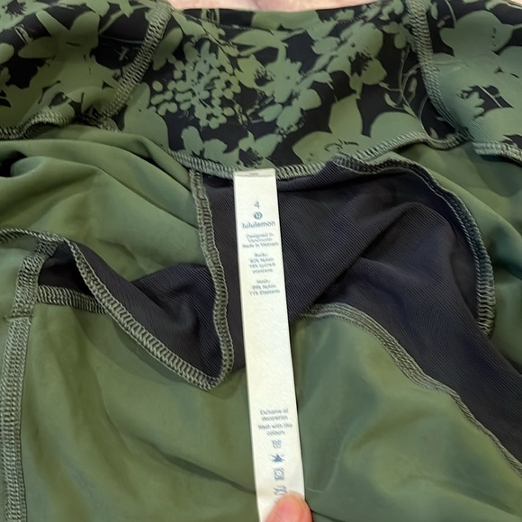 Lululemon floral define jacket - Picture 4 of 4